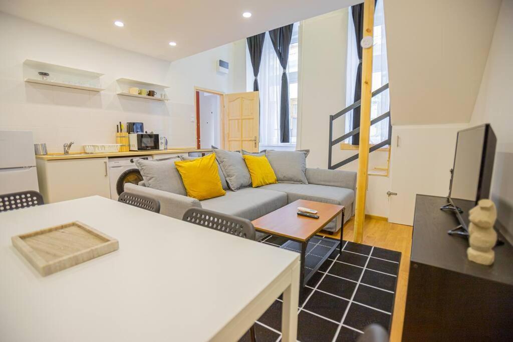 2 Bedroom Flat In The Dob Street, Venus 부다페스트 외부 사진