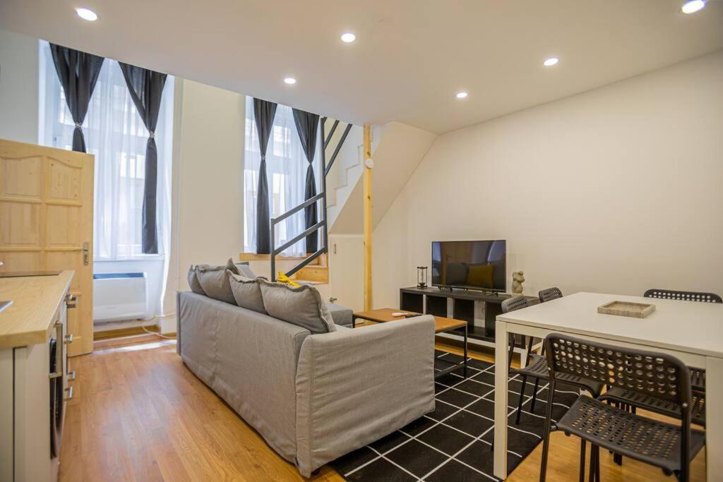2 Bedroom Flat In The Dob Street, Venus 부다페스트 외부 사진